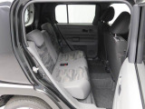 シートアレンジで、大きなラゲージをさらに広げることができます。4名乗車はもちろん、「3名乗車+長物」、「2名乗車+大きな荷物」など、シーンに合わせて多彩な使い方が可能です。