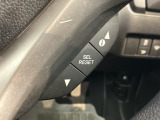 ステアリング周りに各種スイッチがついていて便利です。