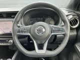 ステアリングスイッチ搭載!ハンドルひとつで手を離さなくても運転中視線をそらさなくても操作が出来て便利です