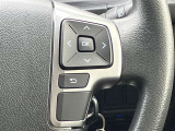 ■ステアリングスイッチで、安全運転!前方から目線を外さないように!
