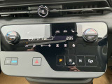 フロント&セカンドシートヒーター&ハンドルヒーター装備です