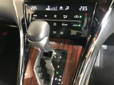 オートエアコン☆設定温度による自動調整により快適な室内空間
