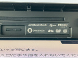 【純正ナビ】人気の純正ナビを装備しております。ナビの使いやすさはもちろん、オーディオ機能も充実!キャンプや旅行はもちろん、通勤や買い物など普段のドライブも快適に過ごせます