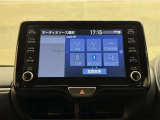 ディスプレイオーディオを装備。スマホと車をつなぐことで、これまでのナビに加えていろんなサービスが楽しめます。