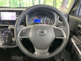【純正革巻きステアリング】上質な革を使用することで、手にしっかり馴染みとても運転しやすいハンドルです♪