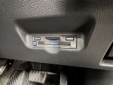 従来のETCの料金自動収受機能に加えて、渋滞情報や災害情報を受け取ったり走行ルート情報を活用したサービスが受けられたりする新システムETC2.0です。