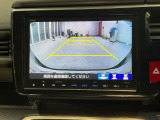 リアカメラ付で、後方をナビ画面で確認。車庫入れも安心です。もちろん、バックギアと連動しています。