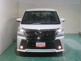 明度の高いLEDヘッドライトで、夜間の運転も安心です。