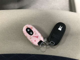 スマートキーを携行していればエンジンの始動やドアの開閉もスマートに☆