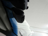 安心装備ドライブレコーダーを装備しています。自車の走行状態を常に録画しています。