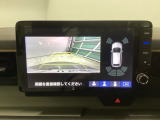 バックモニター付きで、車庫入れやバック時の後方確認をサポート。