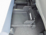 荷物を置くのに重宝する置きラクボックス☆