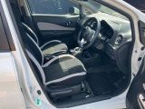 大きな窓で視界が良く運転がしやすいです