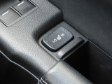 シートヒーター搭載で運転席・助手席ともにすぐ温かく快適なドライブが楽しめます。寒い季節にうれしい機能です。