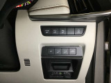 各種スイッチ類はこちらにレイアウトしています。