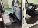 ご覧いただきありがとうございます!安心保証付きの展示車を多数揃えておりますのでお気軽にお尋ねください。