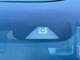 先進の安全運転システム、「Honda SENSING」を装備。衝突軽減ブレーキをはじめ、誤発進抑制、路外逸脱抑制、前走車追従、斜線維持など様々な機能がドライバーの安全運転をサポートします。