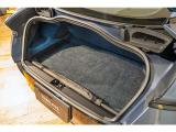 ゴルフバックも車載可能なトランクスペースを実現しております。お使いのゴルフバックがございましたら試し入れも可能です。