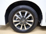 195/65R15タイヤ&純正アルミホイール付です。