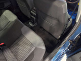後部座席も当然、綺麗・清潔に仕上げております。内装の綺麗なお車は気持ちが良いですし、コンディションのいい車が多いです。前のユーザーが丁寧に使っていた証拠です。