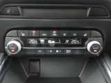 エアコンはオートエアコンです☆快適な空間で運転していただけます☆