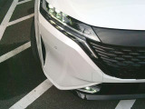 LEDヘッドライトが装備されております。