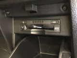 【ETC車載器(ビルトイン)】高速・有料道路の料金所をキャッシュレス、スムーズに通過可能です。