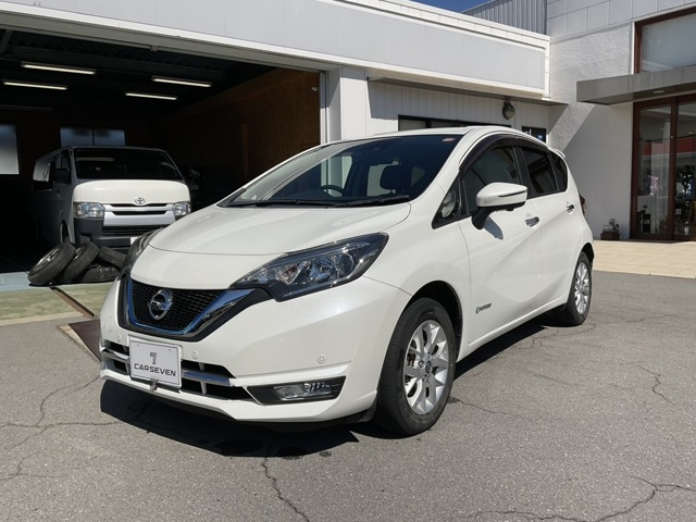 ノート 1.2 e-POWER メダリスト FOUR 4WD