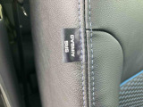 運転席シートと助手席シートにサイドエアバッグを装備しています♪