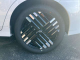 タイヤサイズは205/50R17
