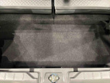 ラゲージボードの下には収納ができるラゲージアンダーボックス