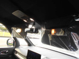 LEDのルームランプ☆運転席&助手席バニティミラー付き♪