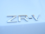 ★ZR-Vエンブレム★艶やかに、そして凛々しく。完成を刺激する力強い存在感!