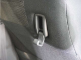 ◆コンビ二フック◆ちょっとした買い物の袋を吊り下げたり、ゴミ袋を吊り下げられるコンビニフックがあり車内を転がらず便利です!