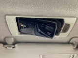 マツダ純正スマートインETC装備!サンバイザーの裏に車載器をスッキリ収納!ワンプッシュでETCカードの出し入れも簡単にできます。