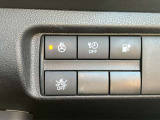 前方の車両や歩行者に対して衝突する可能性が高まると、衝突被害軽減ブレーキを作動させます。さらにペダルの踏み間違いによる急発進を抑制する踏み間違い衝突防止アシストを装備。