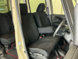 当車両は、次のお客様に気持ちよくお乗りいただくため、専門スタッフによる【徹底シートクリーニング】を施工済みです!