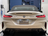 BMWのお車は、走行の安定性とコーナリングの良さを追求し、思い通りにハンドルの操作可能です。試乗車もご用意しておりますので、ぜひ&ldquo;駆け抜ける歓びをご体感ください!