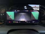 【Digital Cockpit Pro】メーター表示に加え、ナビゲ―ションのマップ、アシストシステムなど好みに応じて表示を切り替えできます。