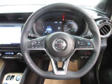 運転が楽しくなる明るく開放的な運転席まわりです。プロパイロットで高速など運転支援で疲れを軽減してくれます!