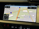 ●MMIナビゲーション『高解像度カラーディスプレイに、Bluetooth(R)接続によるハンズフリー通話機能を搭載しています。』