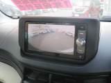 バックカメラ連動なので駐車が苦手な方でも安心です!