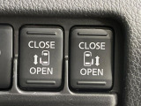 【両側パワースライドドア】スマートキーや運転席のスイッチで後席両側スライドドアの開閉が可能♪電動だから力を入れてドアを開ける必要が無く、小さなお子様でも簡単に開け閉めでき快適です♪