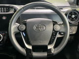 【純正革巻きステアリング】上質な革を使用することで、手にしっかり馴染みとても運転しやすいハンドルです♪