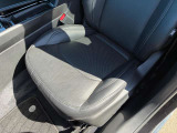 快適なショールームにて、お車選びのお手伝いから、ご購入後の整備待ちまで、ご対応致します。