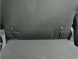◆ISOFIX◆シートベルトいらずでチャイルドシートと固定金具を連結するだけでガッチリ固定できます。