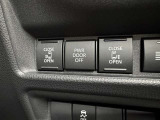 両側電動スライドドアのスイッチ付です。車内からもスイッチひとつで楽にドアの開閉が可能です。電動なので開閉時に力を使う必要がなく、半ドアになることもありません!