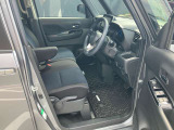大きな窓で視界が良く運転がしやすいです
