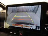 バックガイドモニターで、後方を確認しながら安心して駐車することができます。運転初心者も熟練者も必須の機能ですよ!