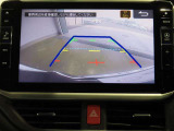 バックカメラが付いているので後方確認が非常にしやすいです。今や運転初心者も熟練者も必須装備!ついていて損はないですね♪